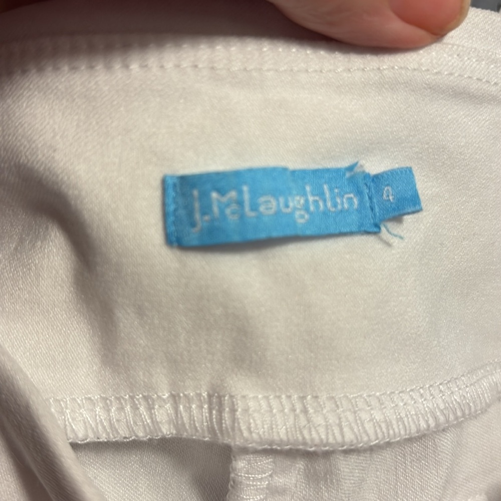 J. McLaughlin White Pull on pants Sz 4 EUC.
Comfy and elegant. - Picture 3 of 6